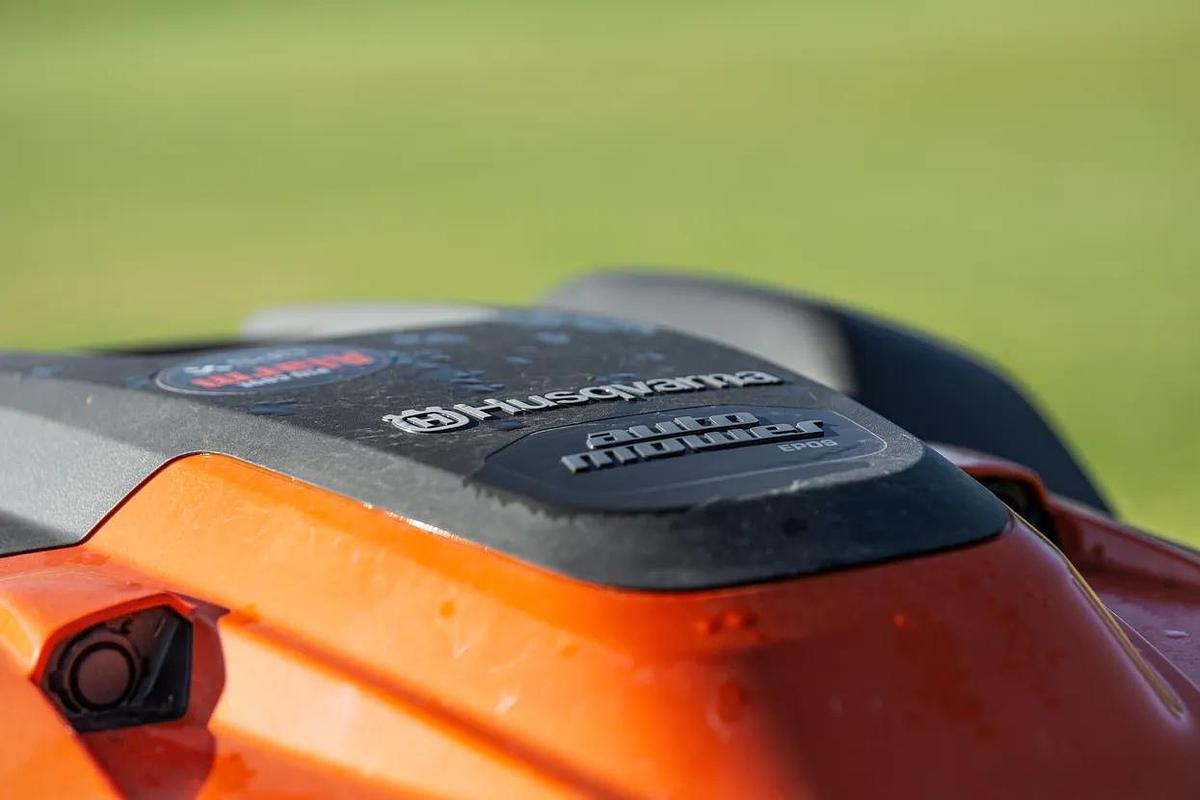 Husqvarna Automower® 560 EPOS®