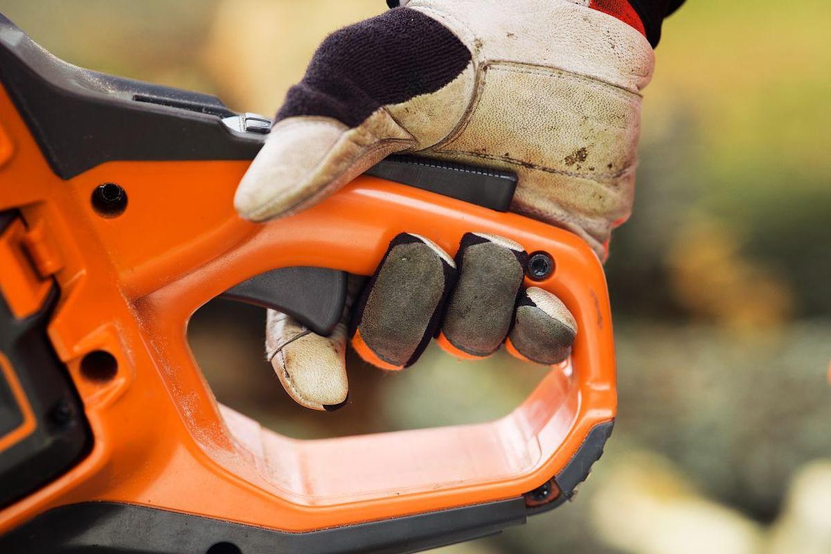 Husqvarna 550i XP® with battery and charger