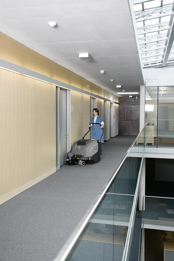 Vacuum sweeper KM 75/40 W Bp Pack