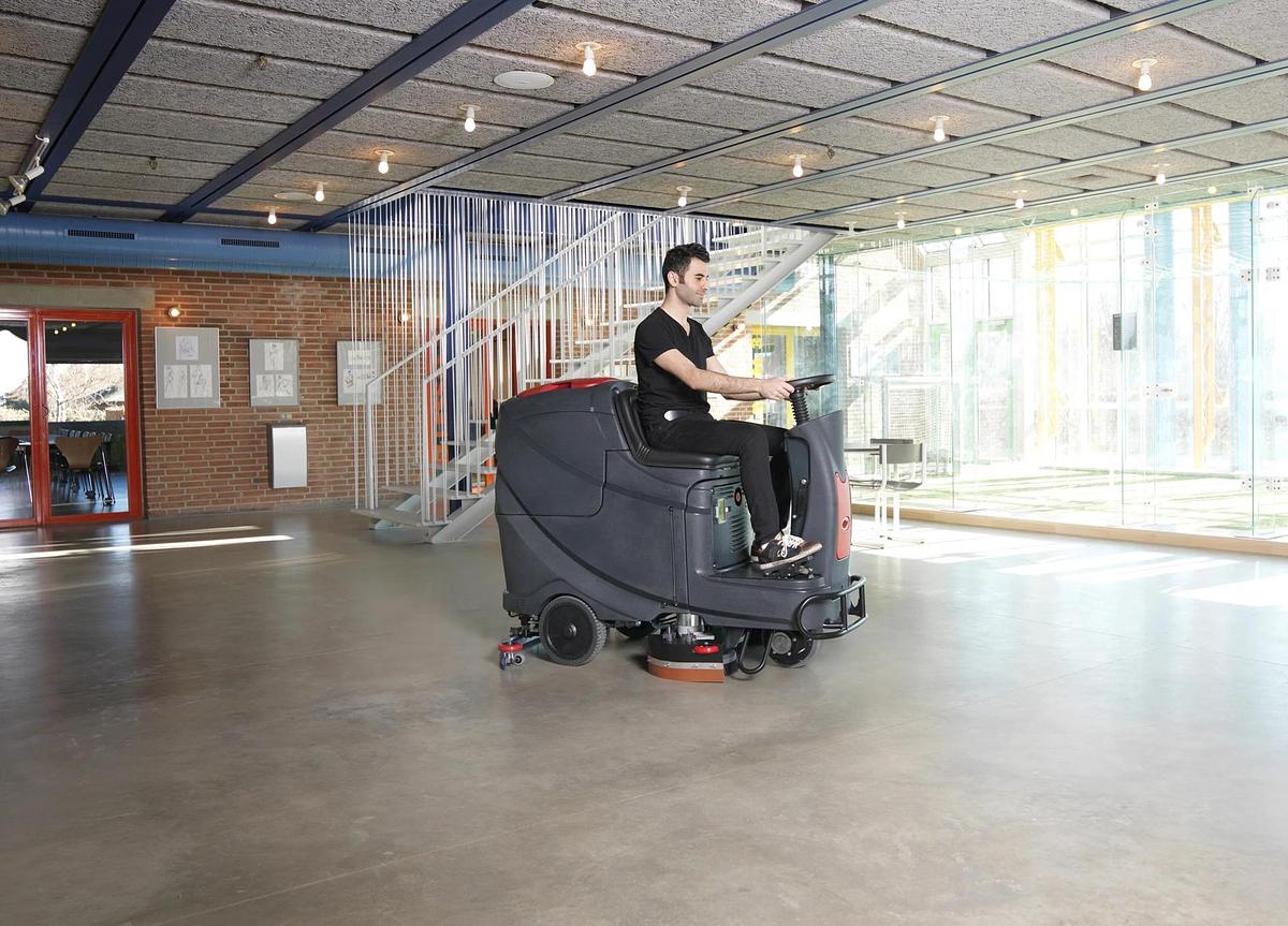 AS710R-US RIDE-ON SCRUBBER 24V