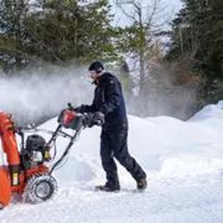 Husqvarna ST 227 Snow Blower