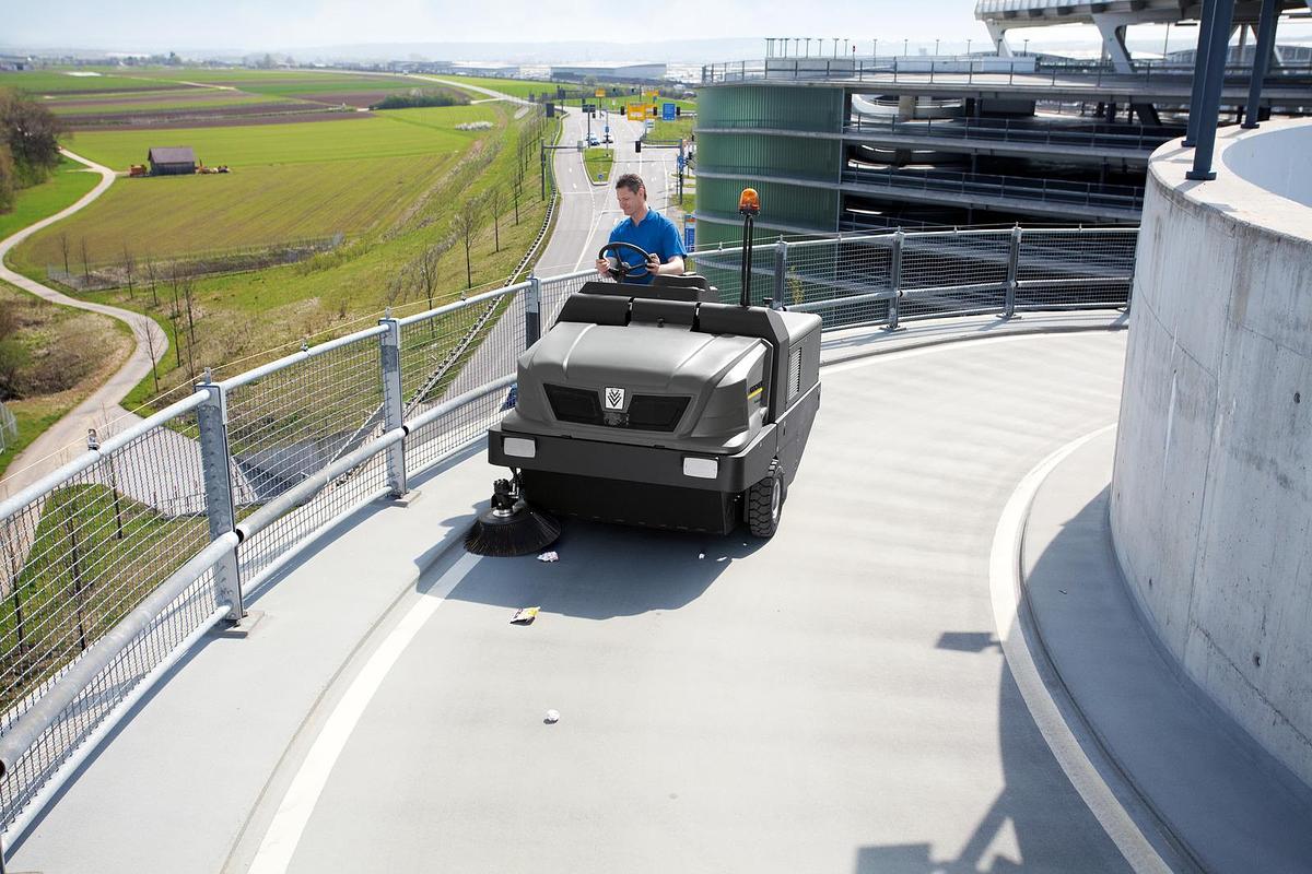 Vacuum sweeper KM 150/500 R Bp Pack