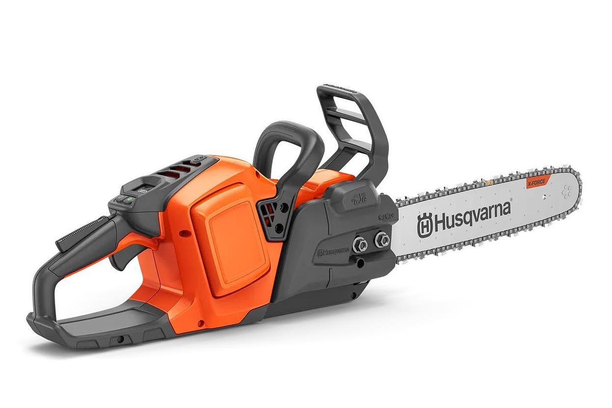 Husqvarna 440i PowerAxe with battery and charger