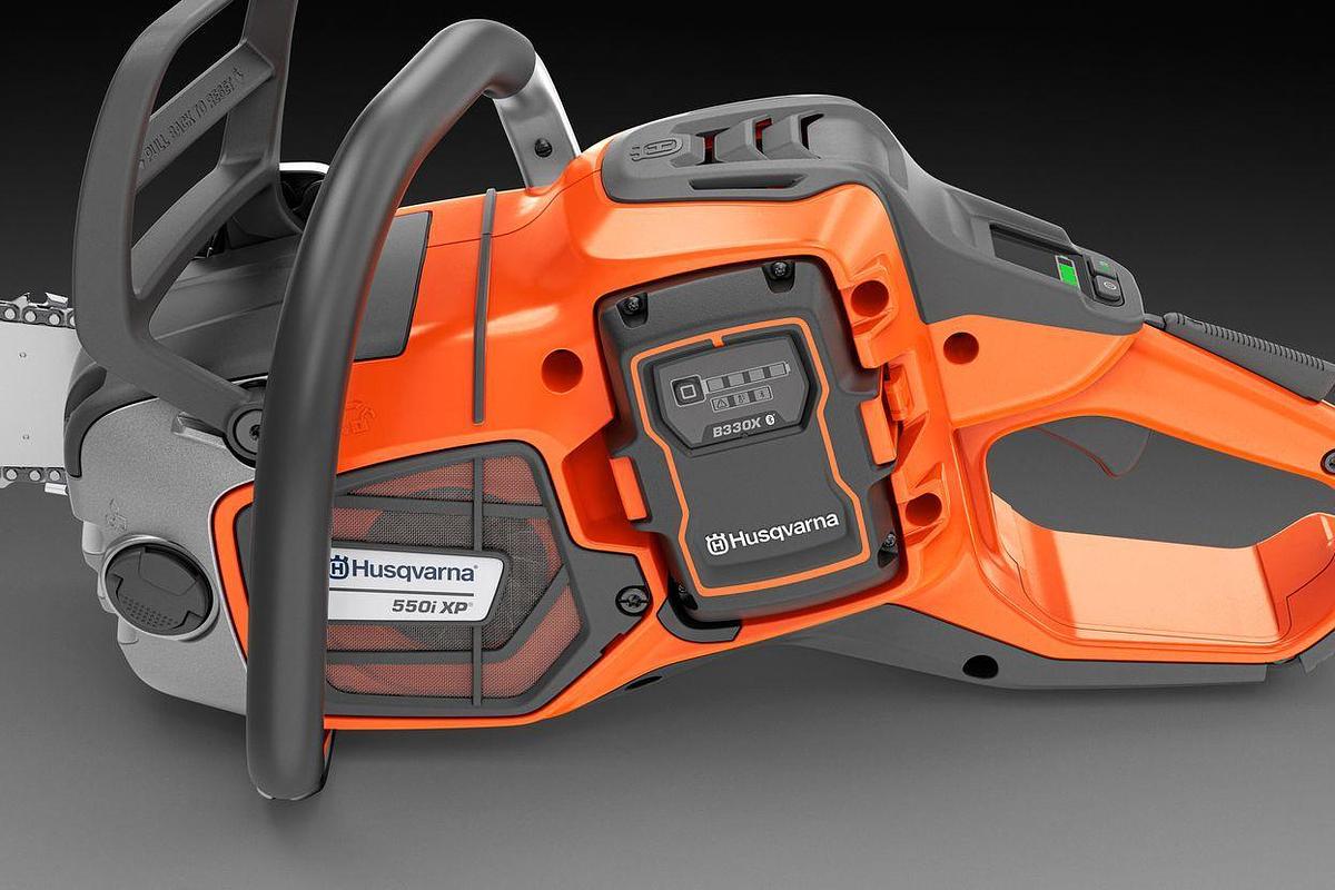 Husqvarna 550i XP® with battery and charger