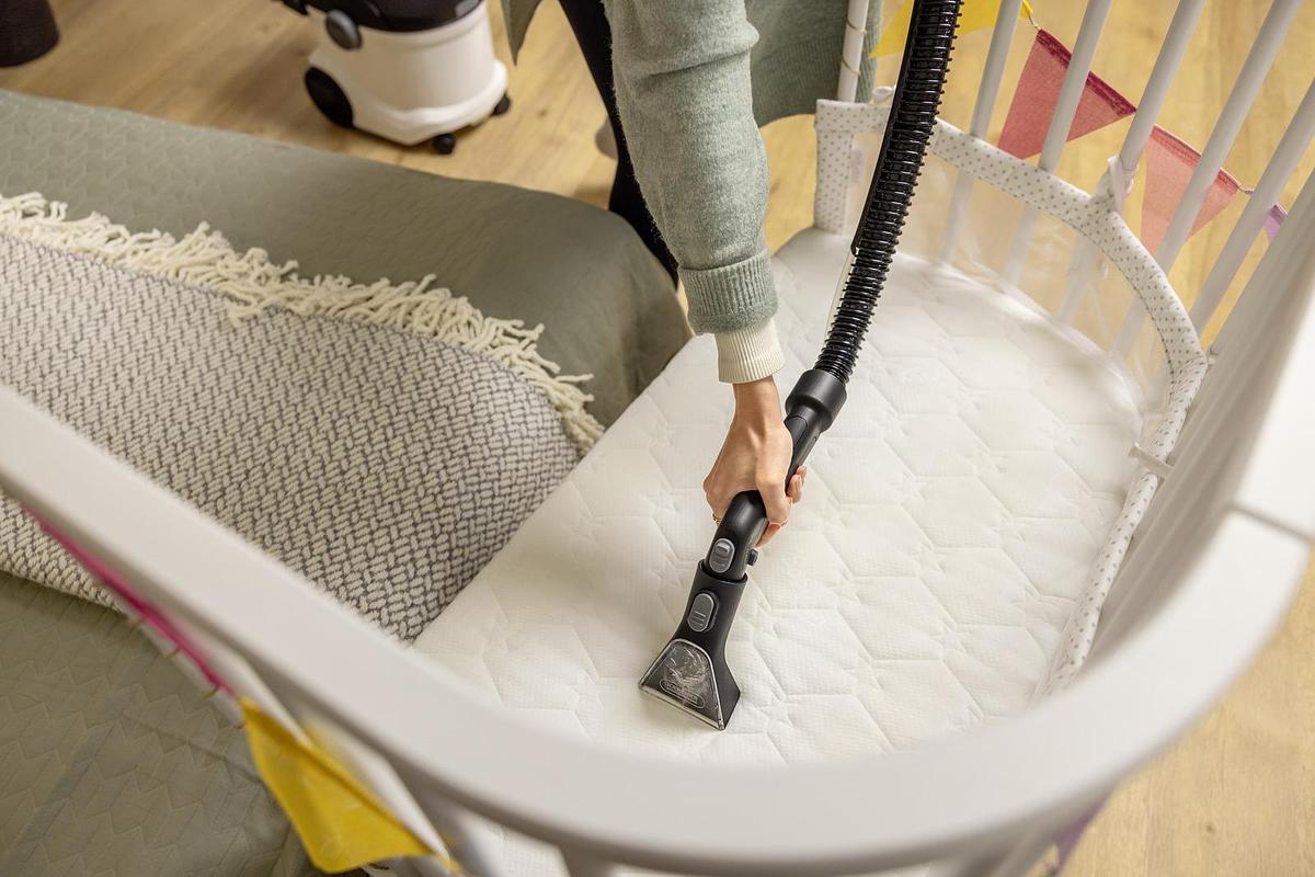 Spray extraction cleaner SE 5 Upholstery