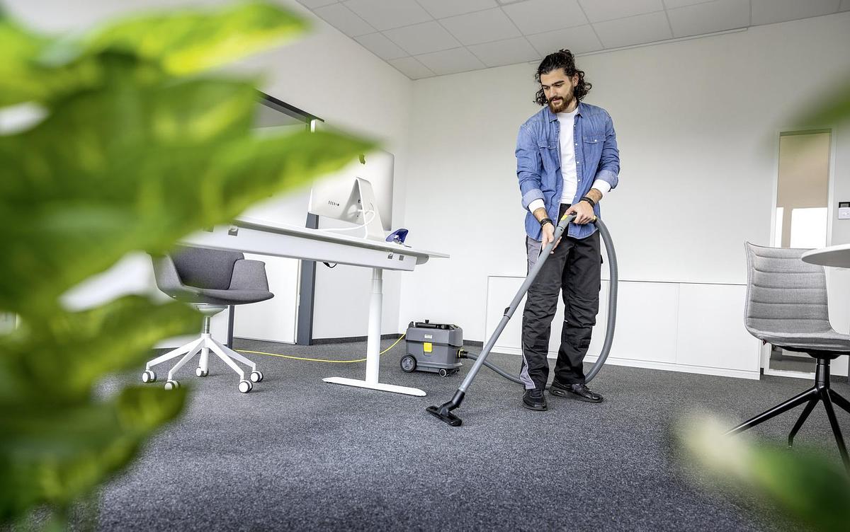 Dry vacuum cleaner T 10/1 Adv