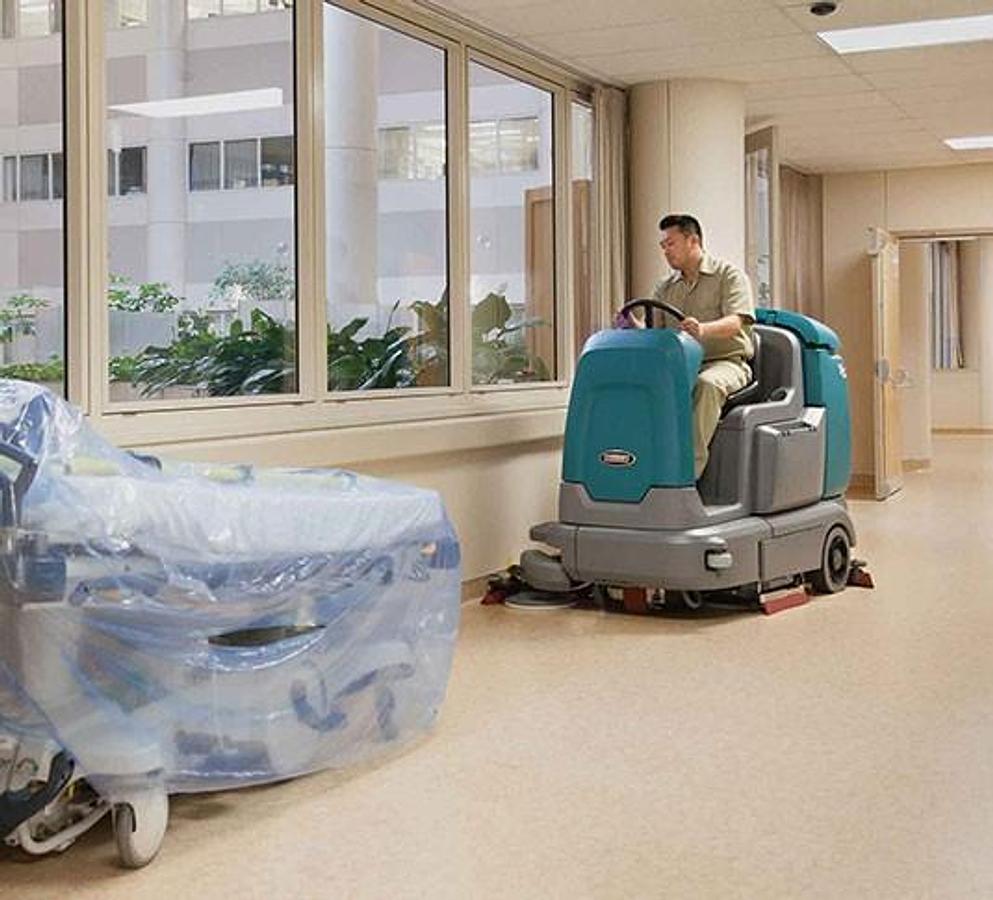 T12 Compact Battery Ride-On Floor Scrubber