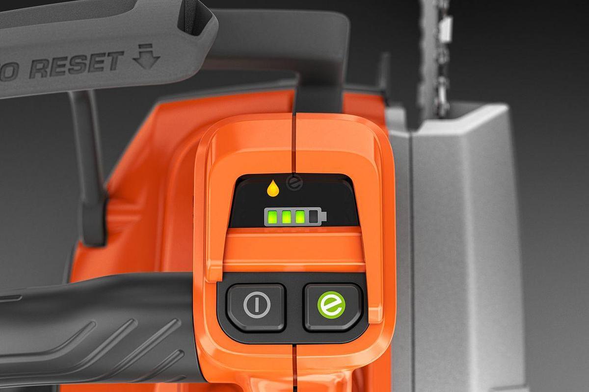 Husqvarna T542i XP® with 2 Batteries & 1 Charger