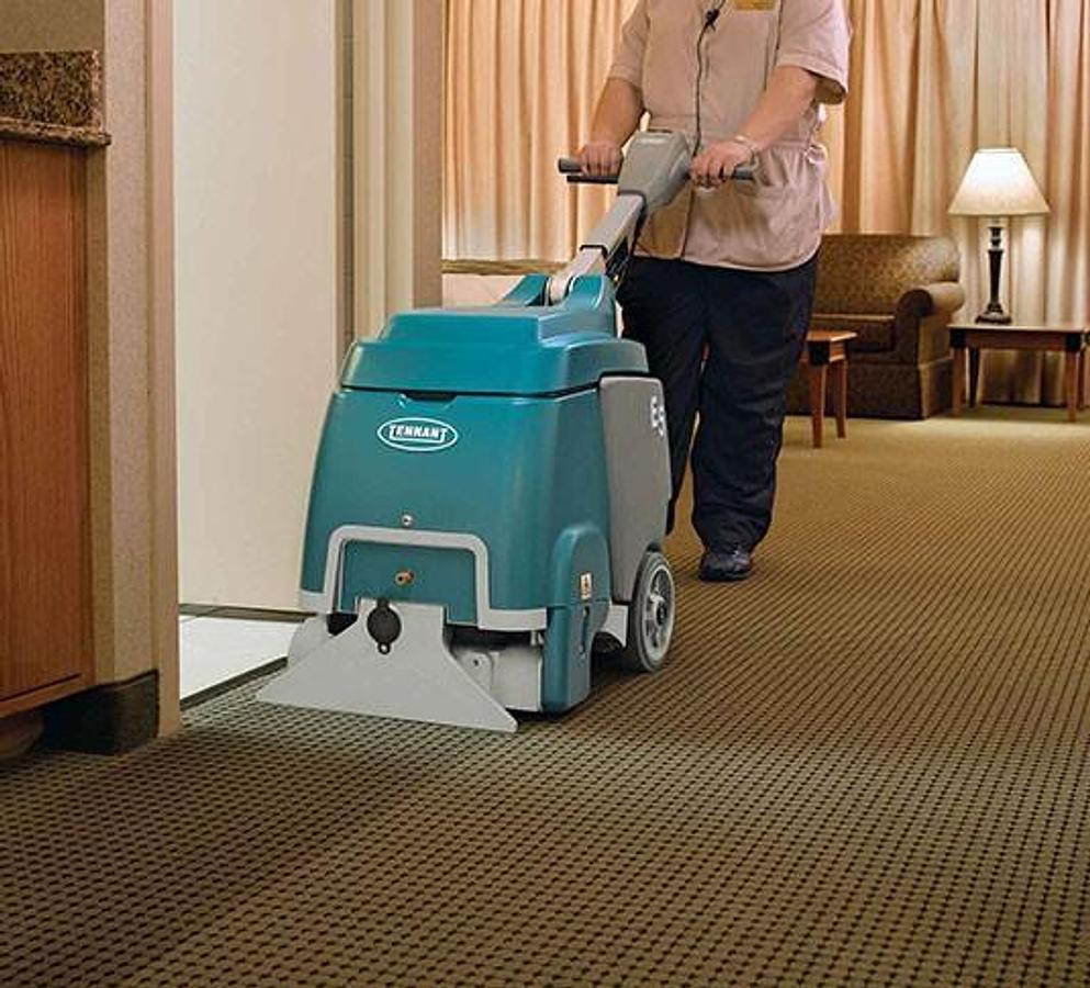 E5 Compact Low-Profile Carpet Extractor