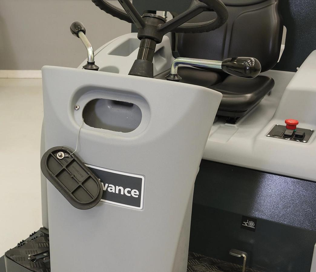 SW4000 310 AH W/BATT PKG
