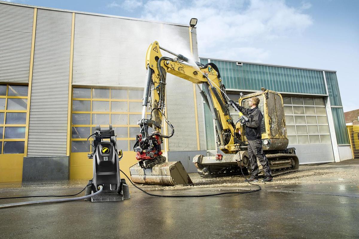 High-pressure cleaner HD 8/18-4 MXA eB Foam Plus Go!Further