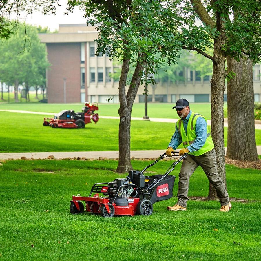 30" TurfMaster® HDX