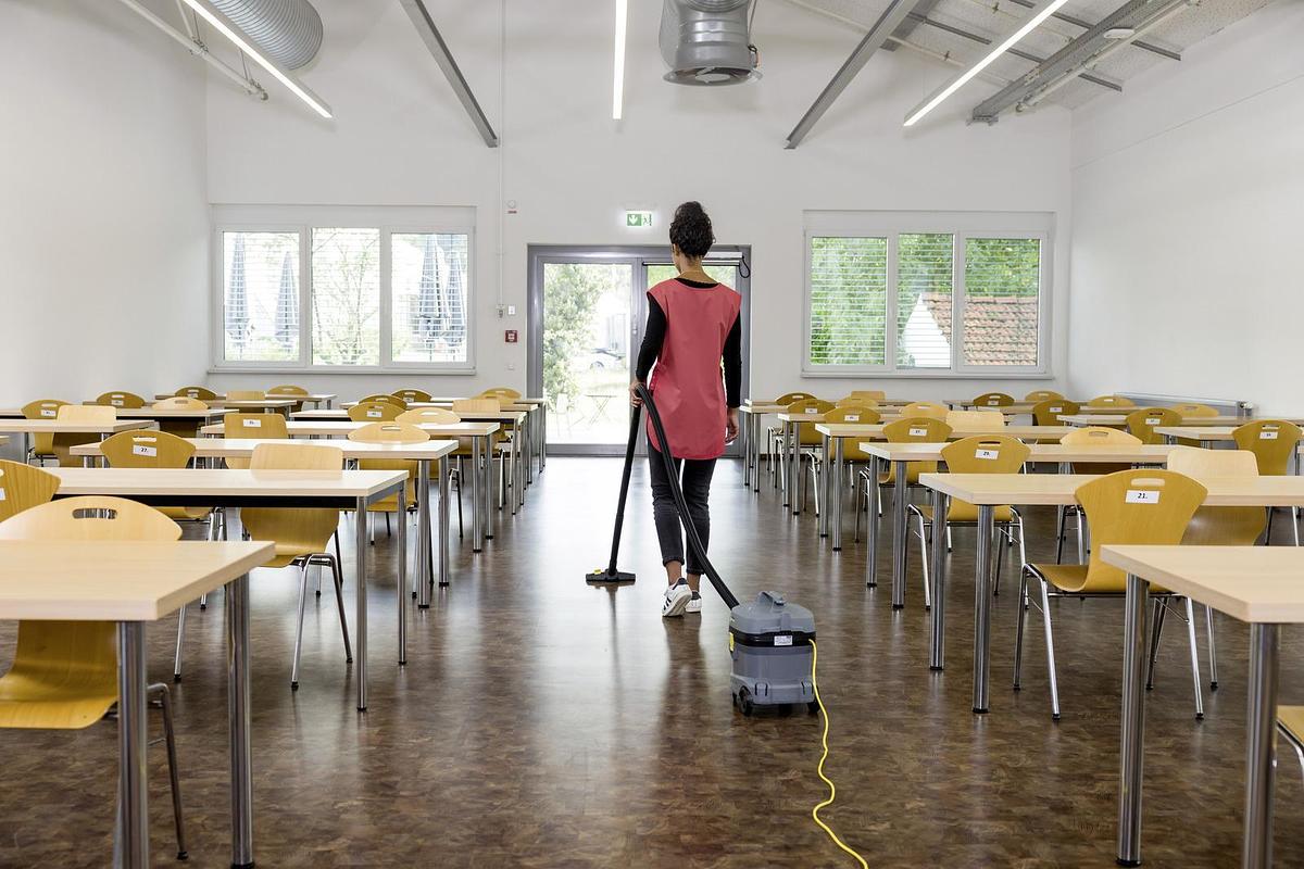 Dry vacuum cleaner T 11/1 Classic