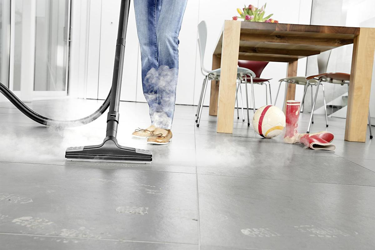 Steam vacuum cleaner SV 7