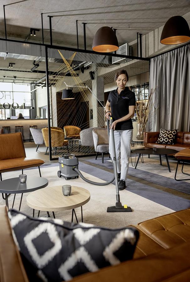 battery-powered vacuum cleaner T 15/1 Bp Adv