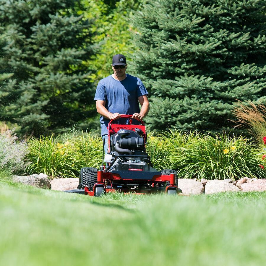 PROLINE™ Mid-Size Gas Walk Behind Mower