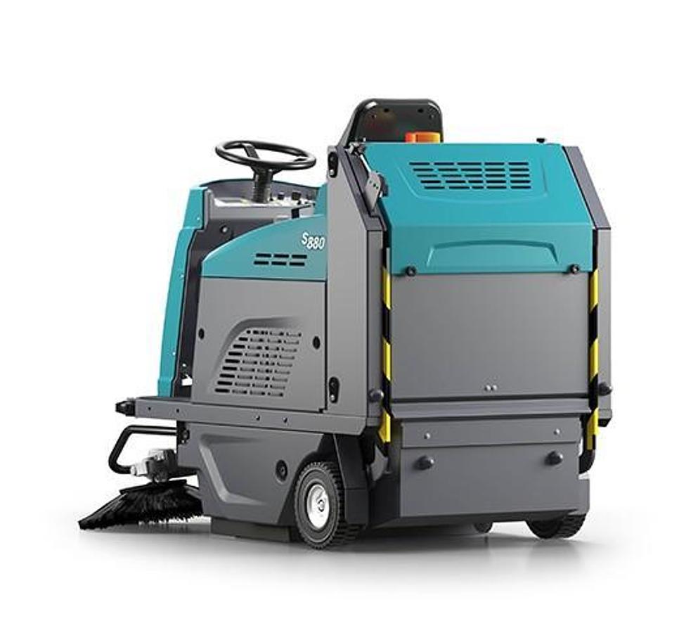 S880 Compact Battery Ride-On Sweeper