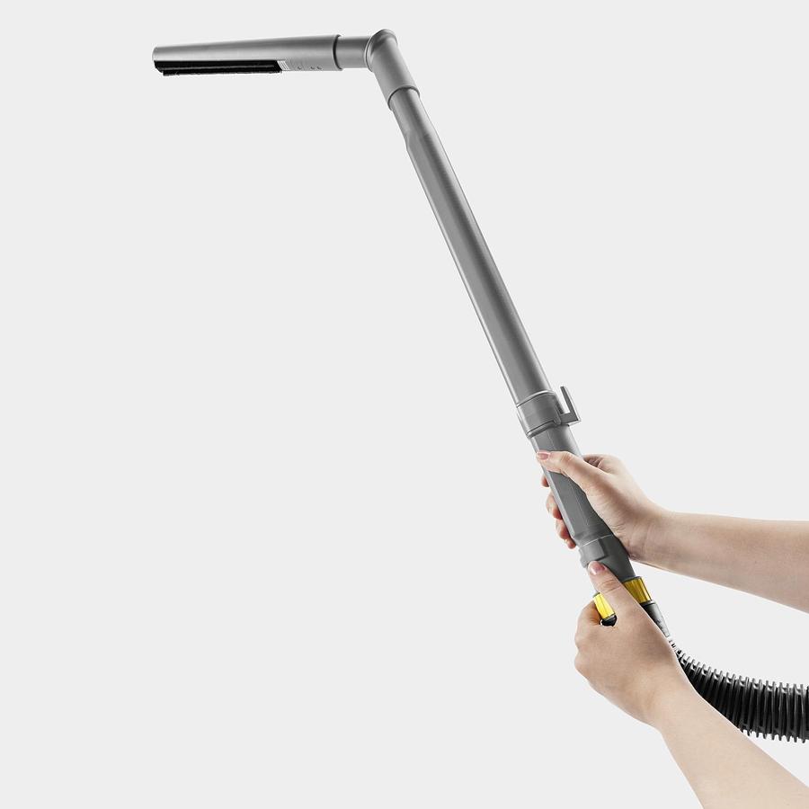 Battery powered upright brush type vacuum cleaner CV 30/2 Bp Adv