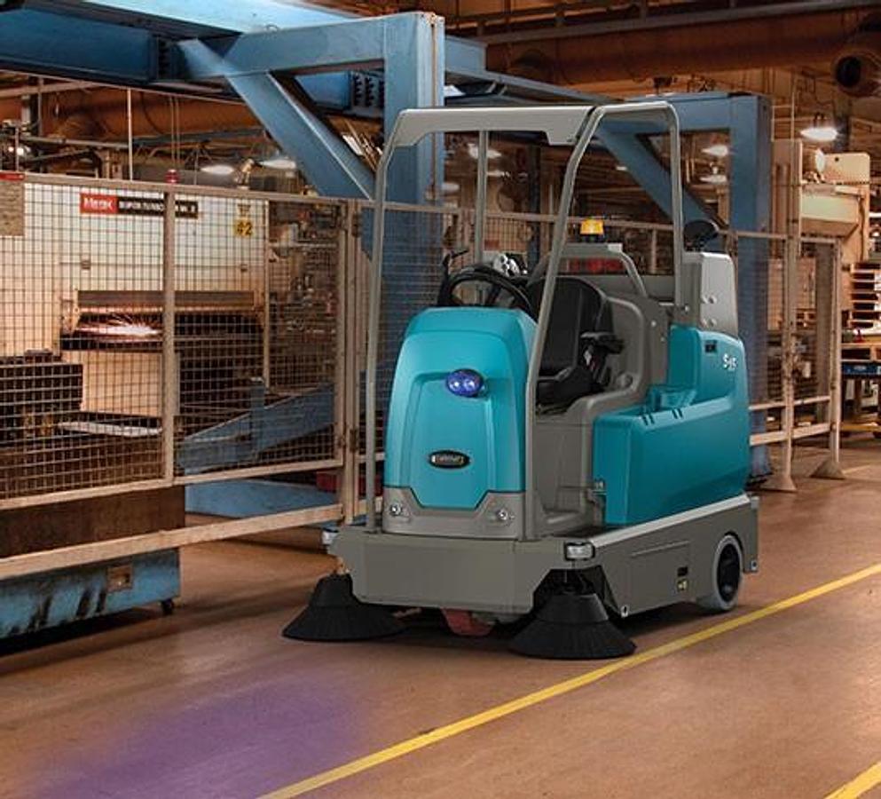 S16 Battery-Powered Compact Ride-On Sweeper