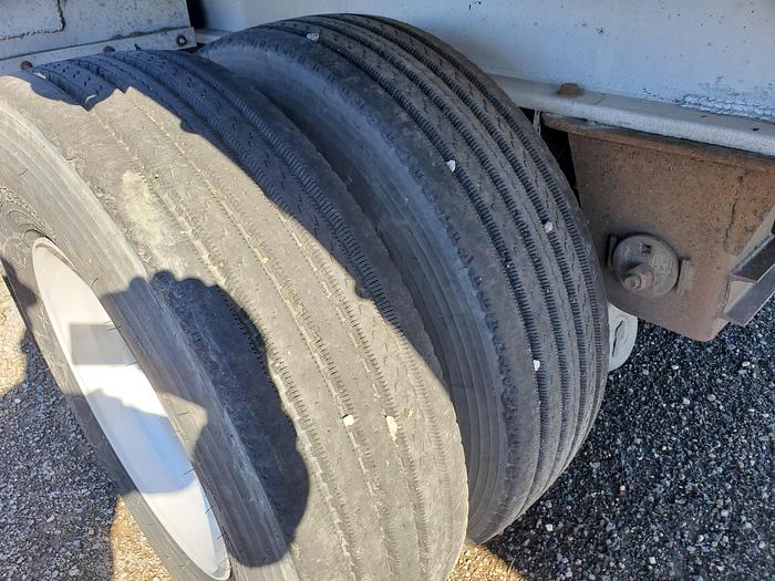 Used 2000 Ravens 48' x 96" Flatbed Trailer