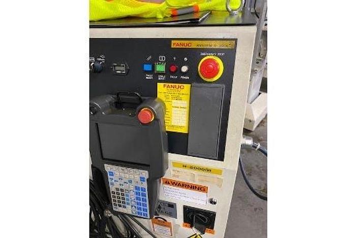 Used FANUC R2000iB/200R WITH R30iA CONTROLLER