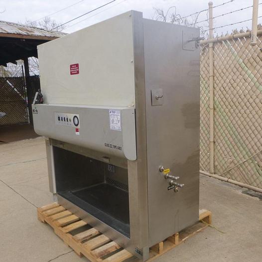 Used Fume Hood, 46" x 28" x 23", Nuaire, Mdl NU-425-400 #S744421