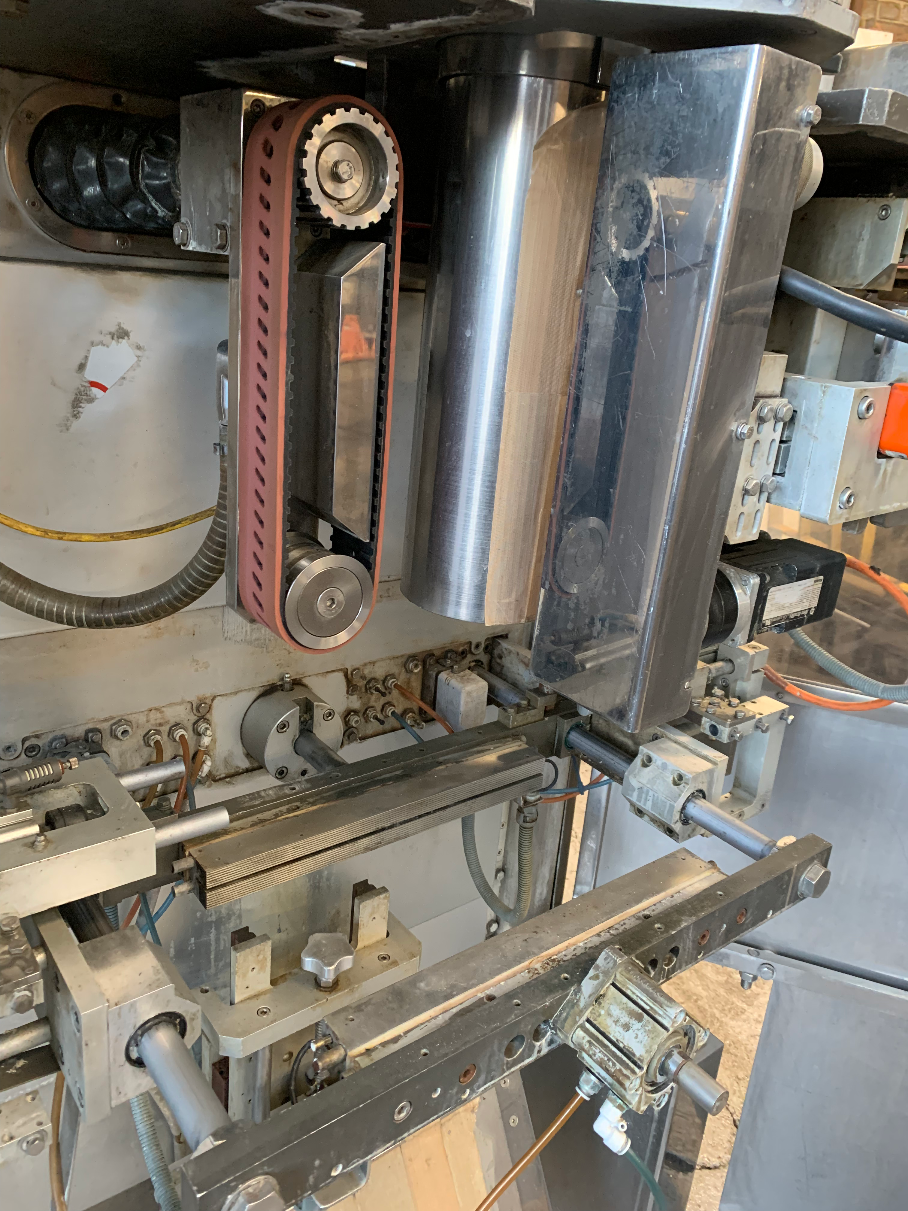 Used 2013 Hayssen Sandiacre Novus 350 VFFS