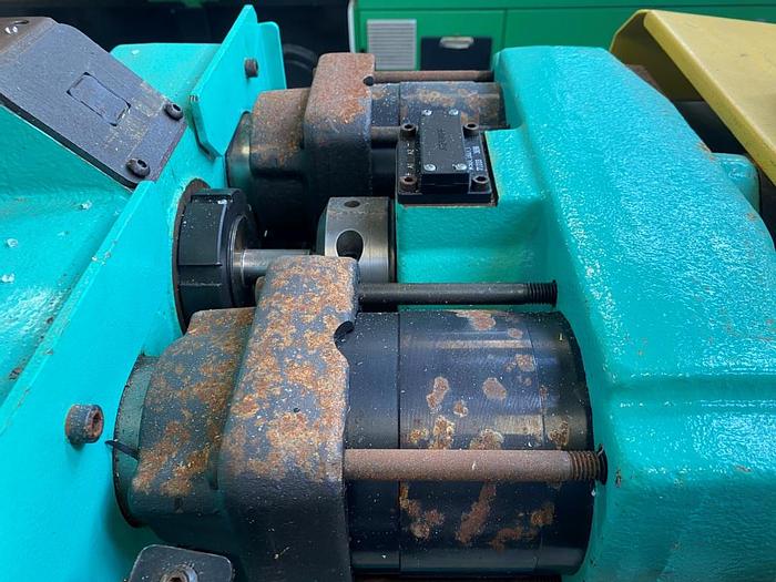 Used 1997 Arburg Allrounder Selecta 270S 250-60 Injection Moulding Machine