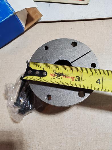 NIB MARTIN SK 1 1/8 QD BUSHING W/ BOLTS (BRA2)