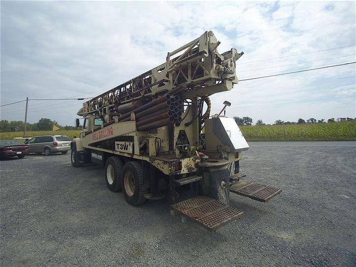 Used 1996 Ingersoll-Rand T3W drill rig