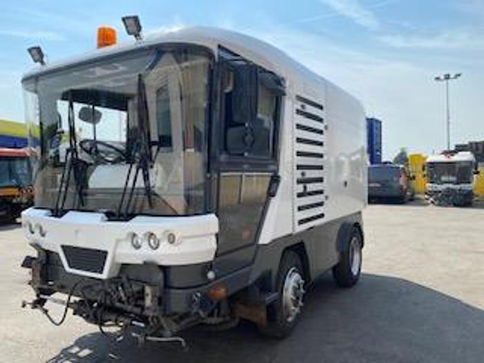 Gebruikt 2010 Ravo 580STH