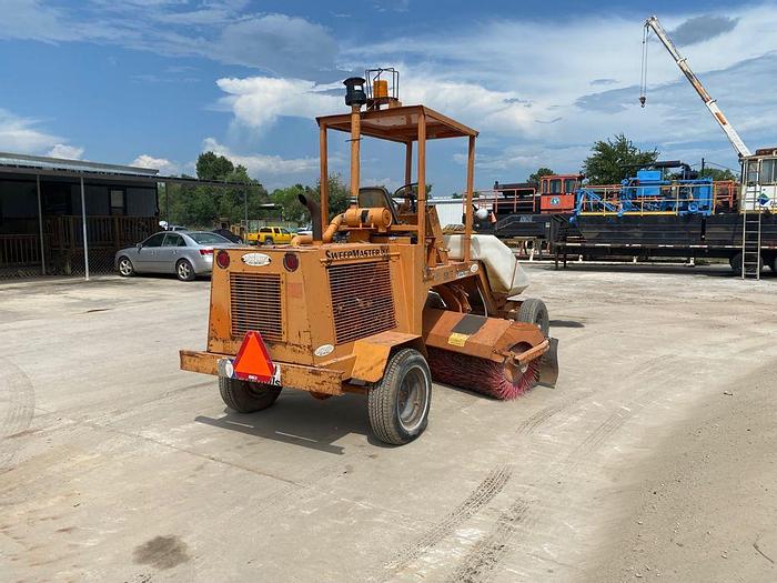 Used LAY-MOR SWEEP MASTER II