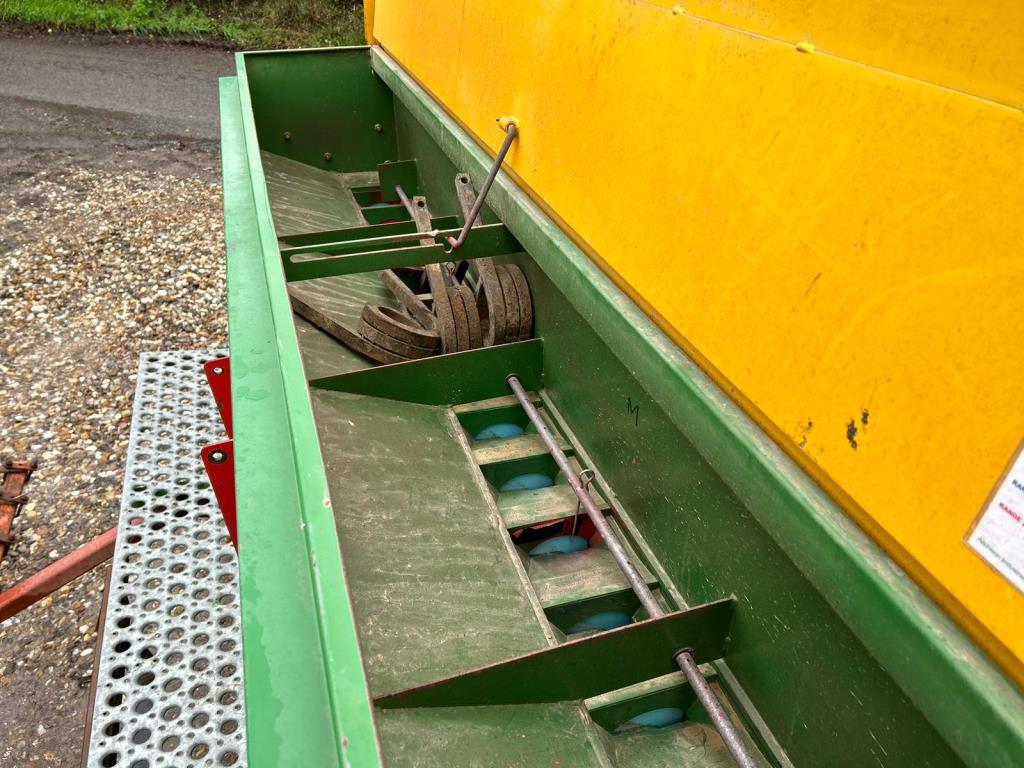 Used Aitchison Seedmatic 3016C Seed Drill