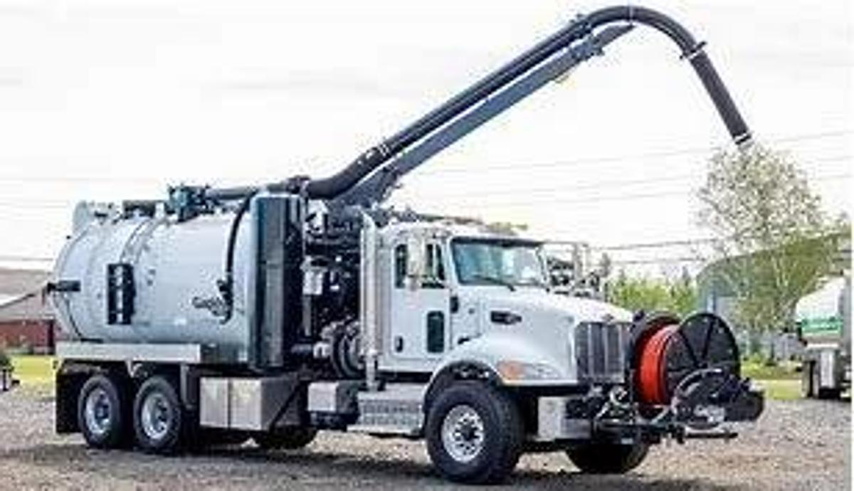 Used 2025 Western star 47X w/Gapvax MC1510 sewer cleaner