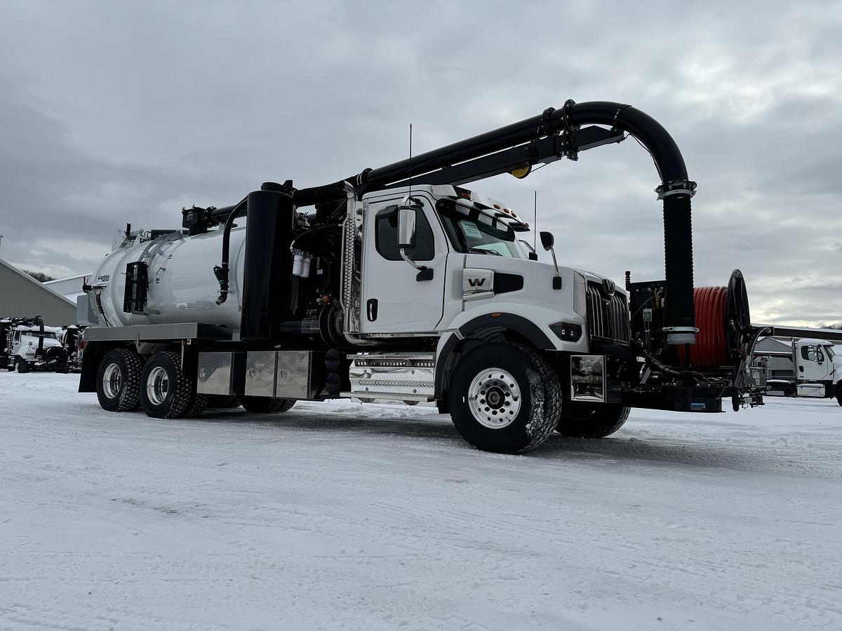 2026 Western star 47X w/Gapvax MC1510 sewer cleaner