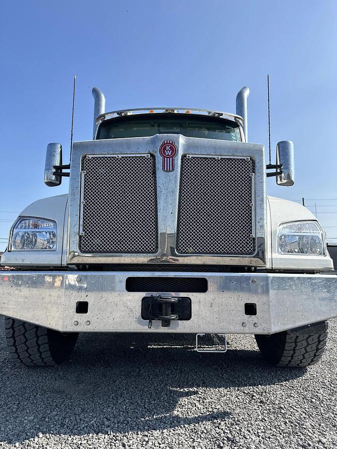 Used 2024 kenworth T800 F4 hydrovac