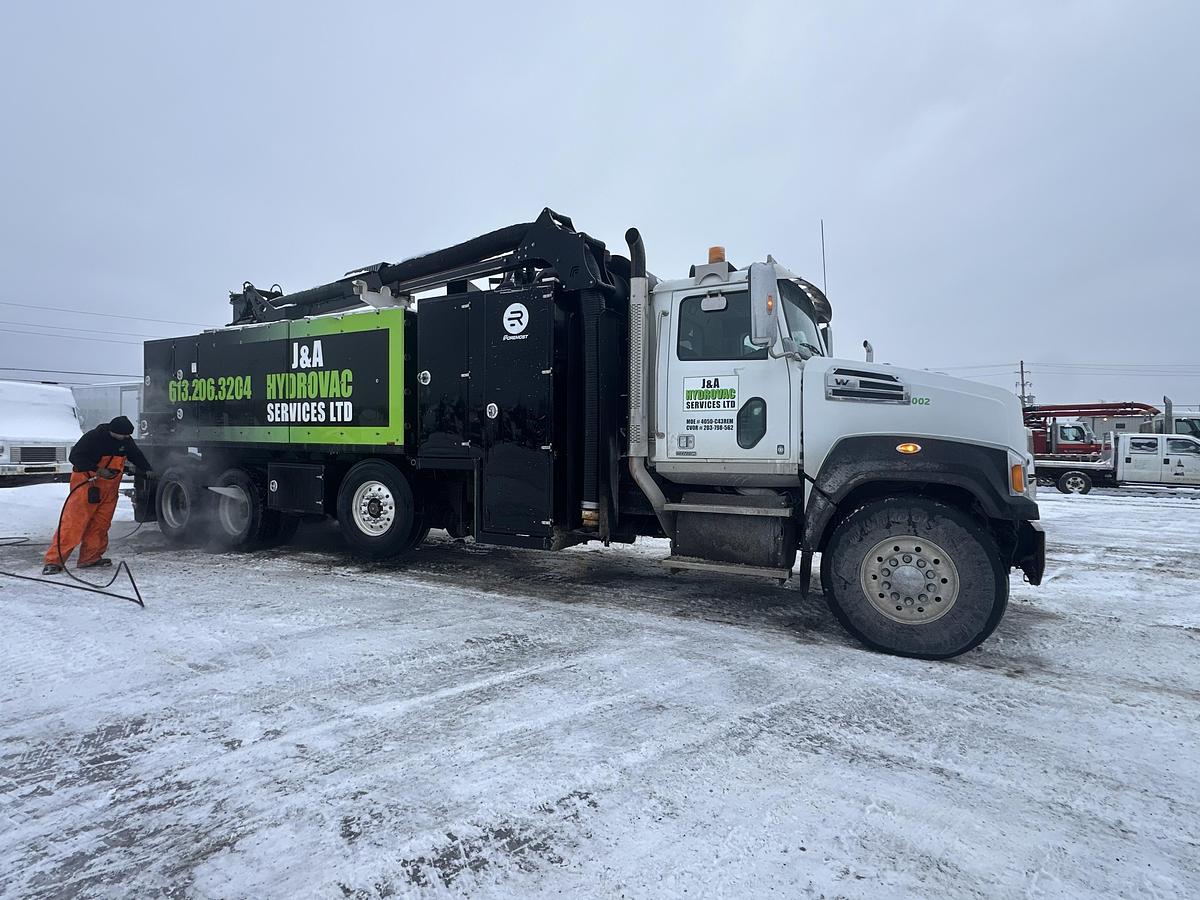 Used 2020 Western Star Rival T10