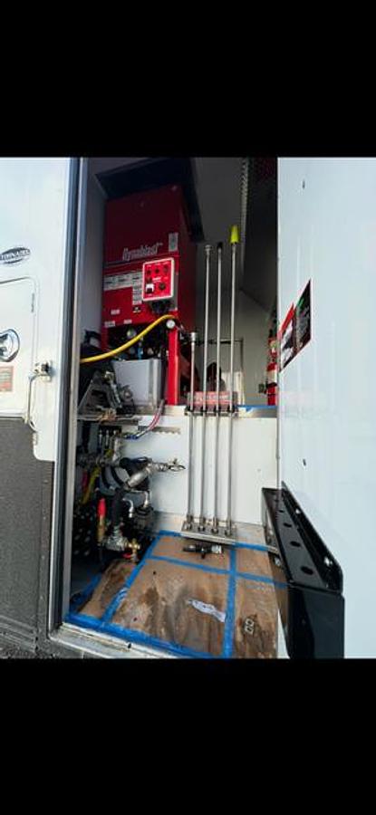 Used 2024 kenworth T800 F4 hydrovac