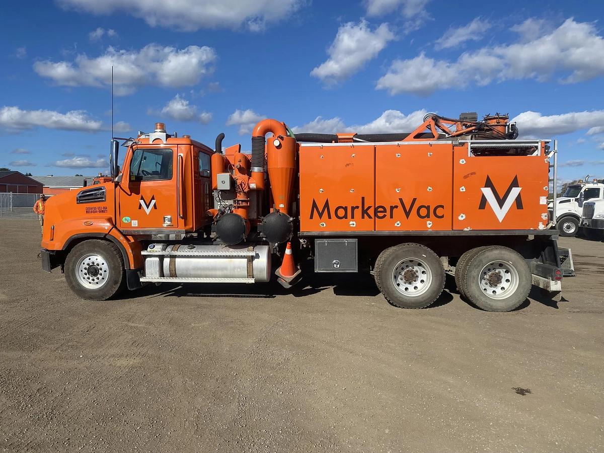 Used 2017 western star rival T7