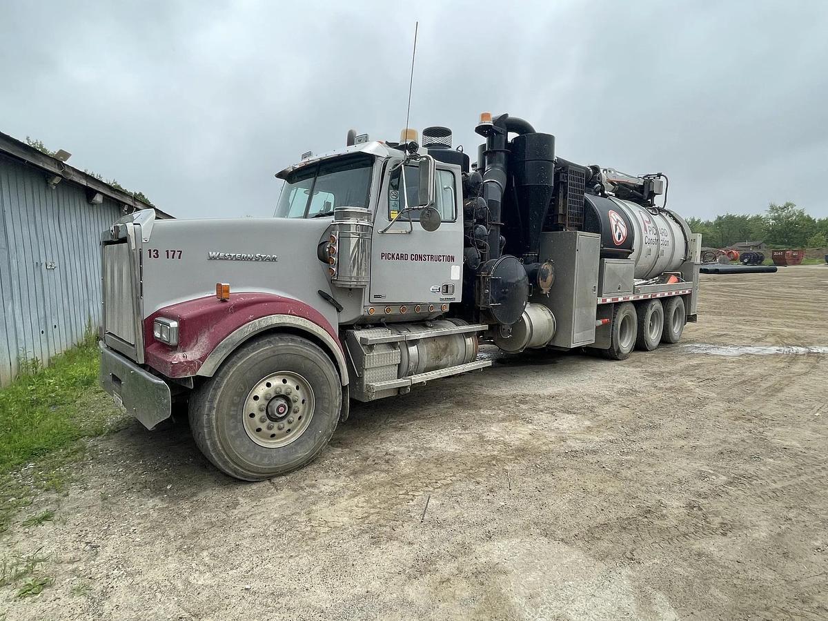 Used 2014 western star 4900 hxx hydrovacs