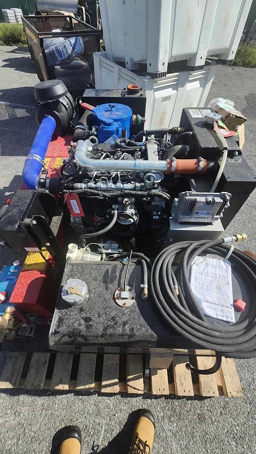 Used skid mounted vacuum and jetter system