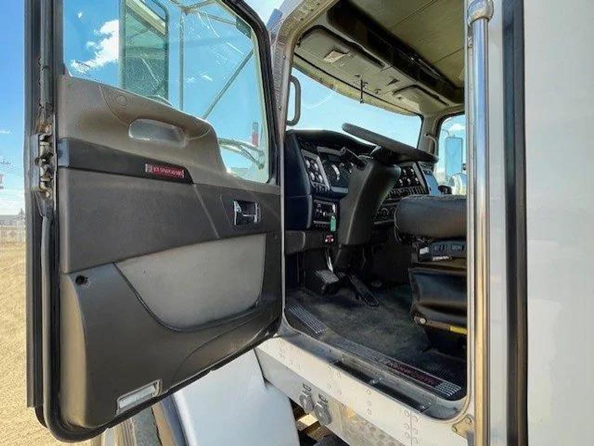 Used 2017 KW T800 tornado F4