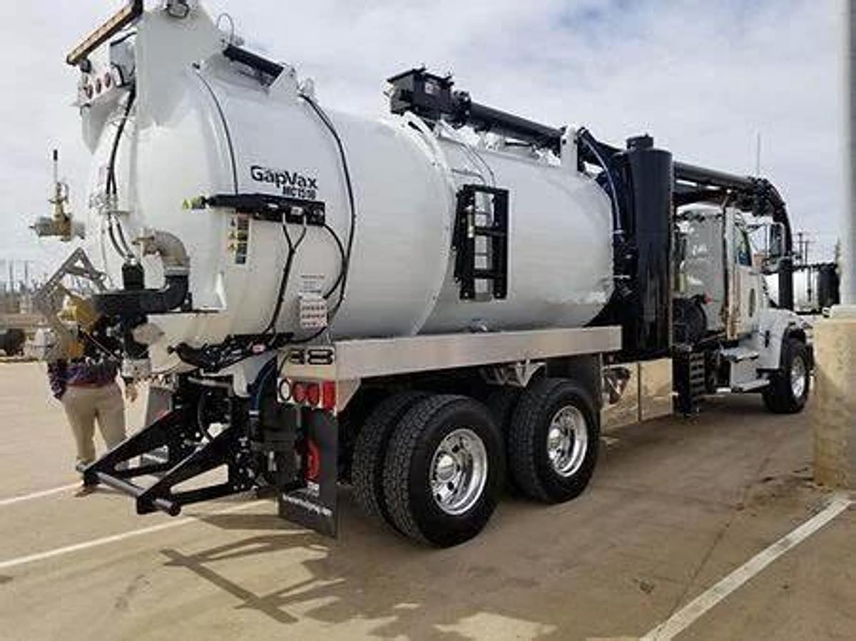 Used 2025 Western star 47X w/Gapvax MC1510 sewer cleaner