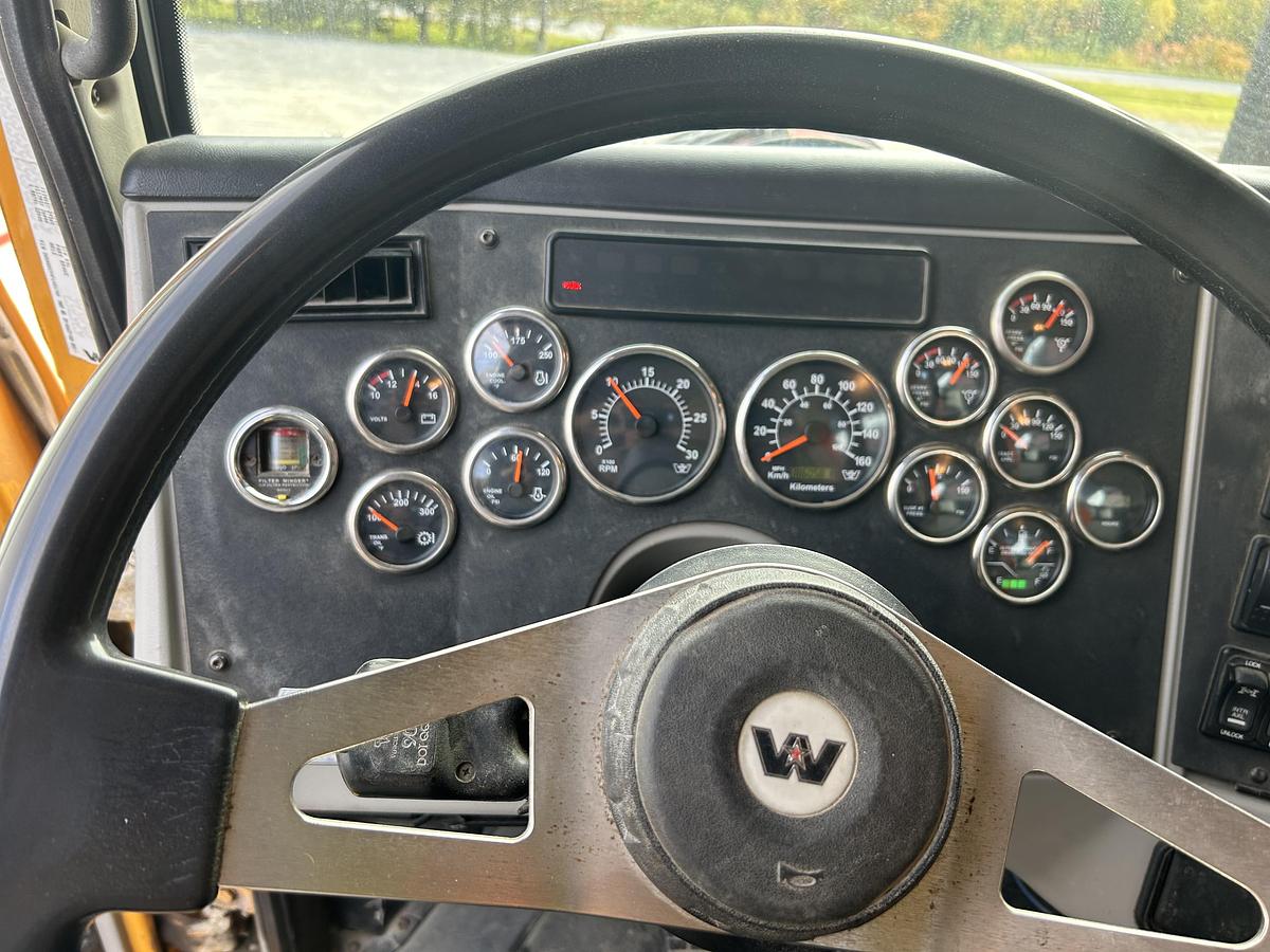 Used 2015 Western star 2100 plus