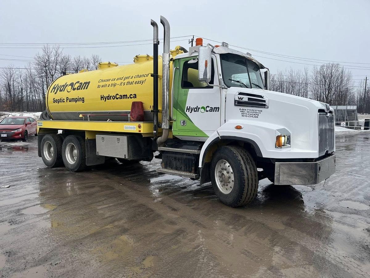Used 2008 western star 4700sb septic pump truck 4700sb