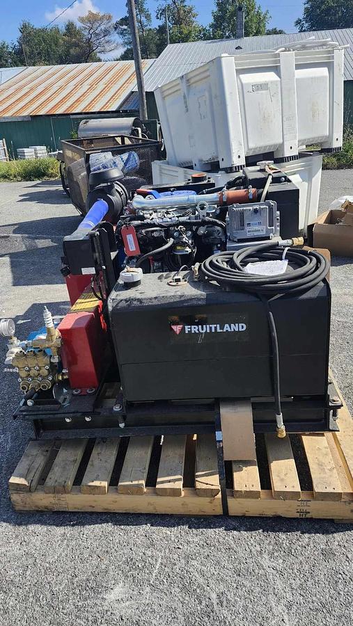 Used skid mounted vacuum and jetter system