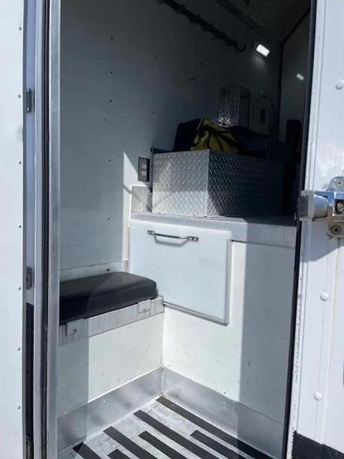 Used 2017 KW T800 tornado F4