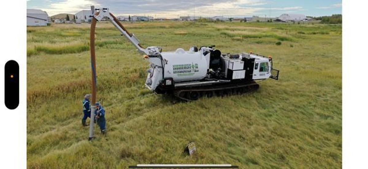 Used tracked hydrovac