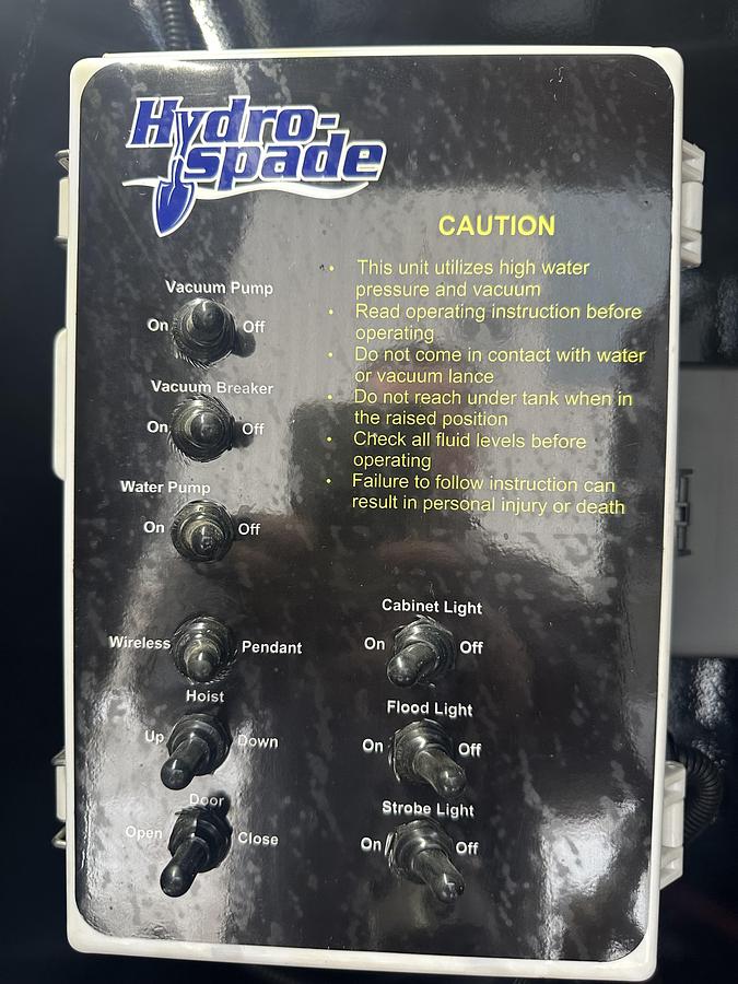 Low profile jetter/ vac unit 