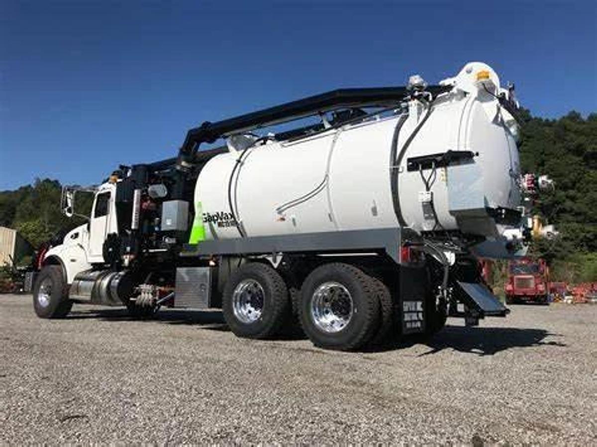 Used 2025 Western star 47X w/Gapvax MC1510 sewer cleaner